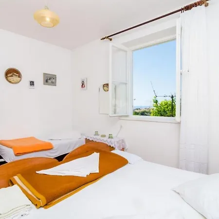 Mara ゲストハウス 2*